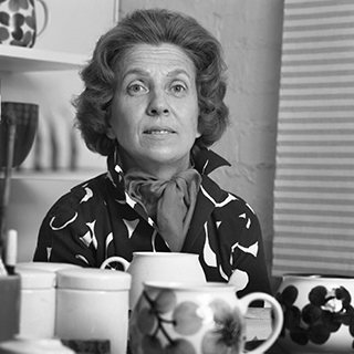 Esteri Tomula (1920 – 1998)