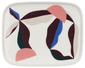 Marimekko Oiva Berry plate 12x15 cm cream, blue, powder, dark wine