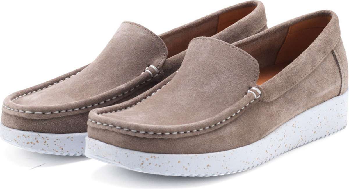 Lifestyle ladies footwear deals