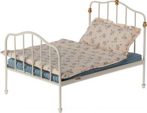 Maileg doll furniture metal bed with bedding 13,5x14x19 cm cream white